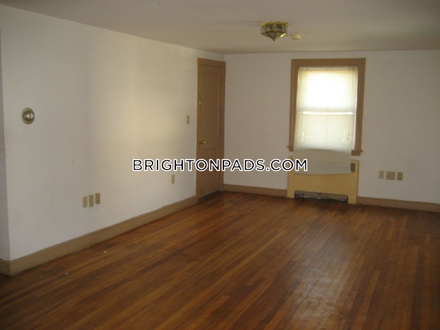 2 Platt Rd, Brighton