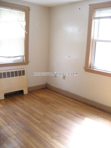 2 Platt Rd, Brighton