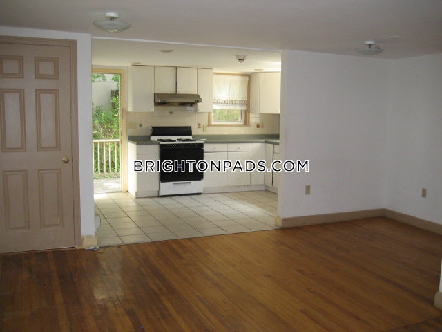 2 Platt Rd, Brighton