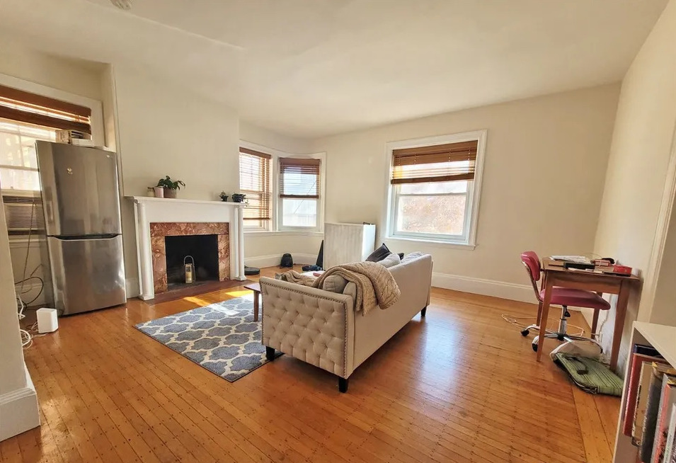 1748 Beacon St, Brookline Hills