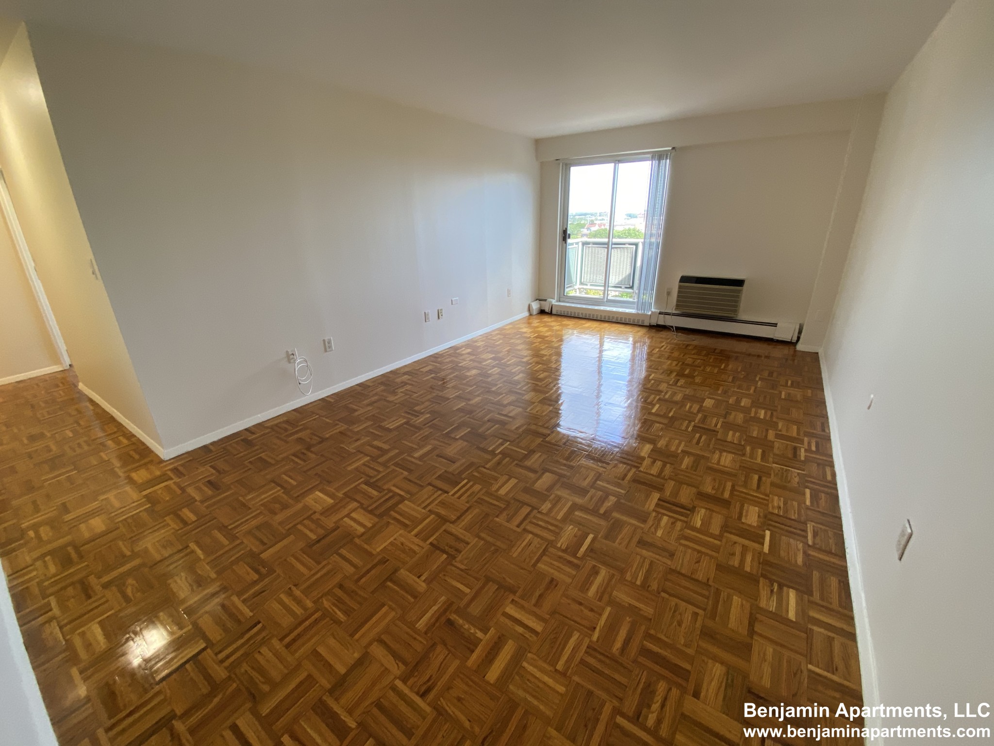 185 Freeman St, North Brookline