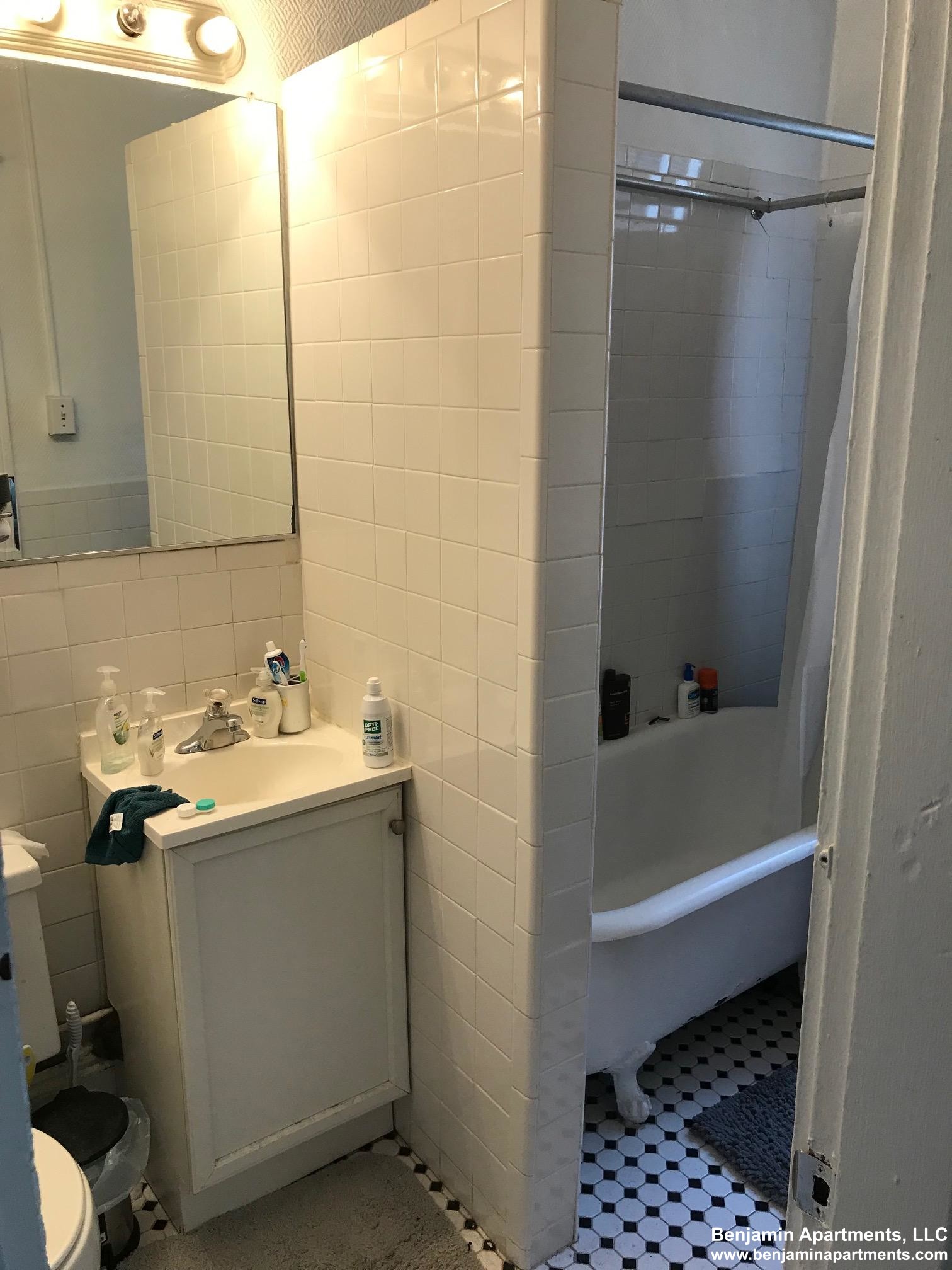 175 Hemenway St, Fenway