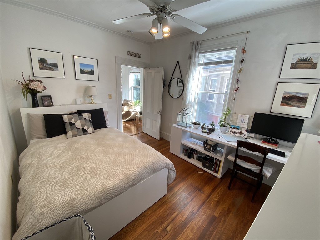 176 Elm St, North Cambridge