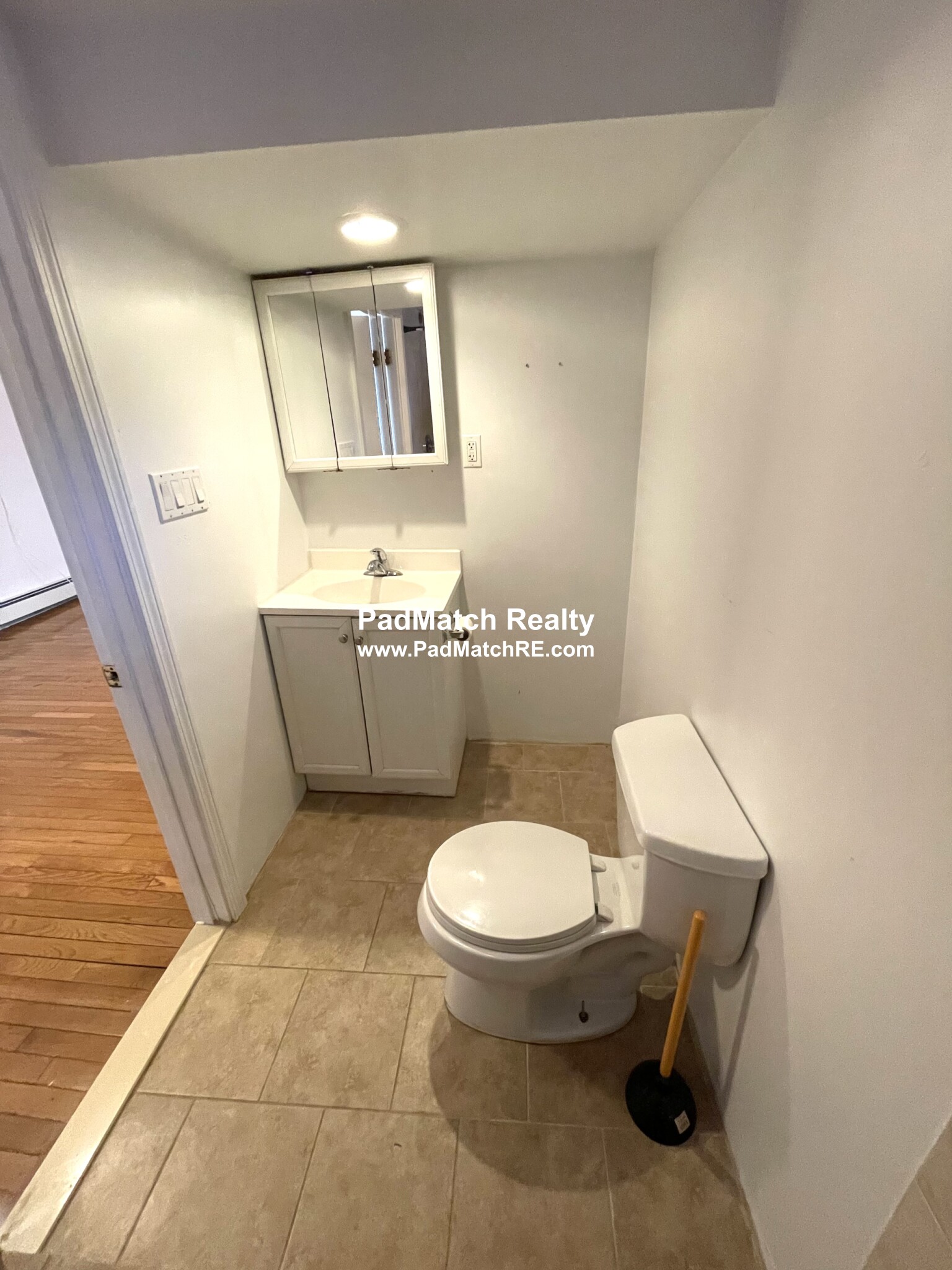 1776 Commonwealth Ave, Brighton