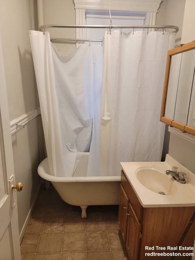 368 Riverway, Jamaica Plain