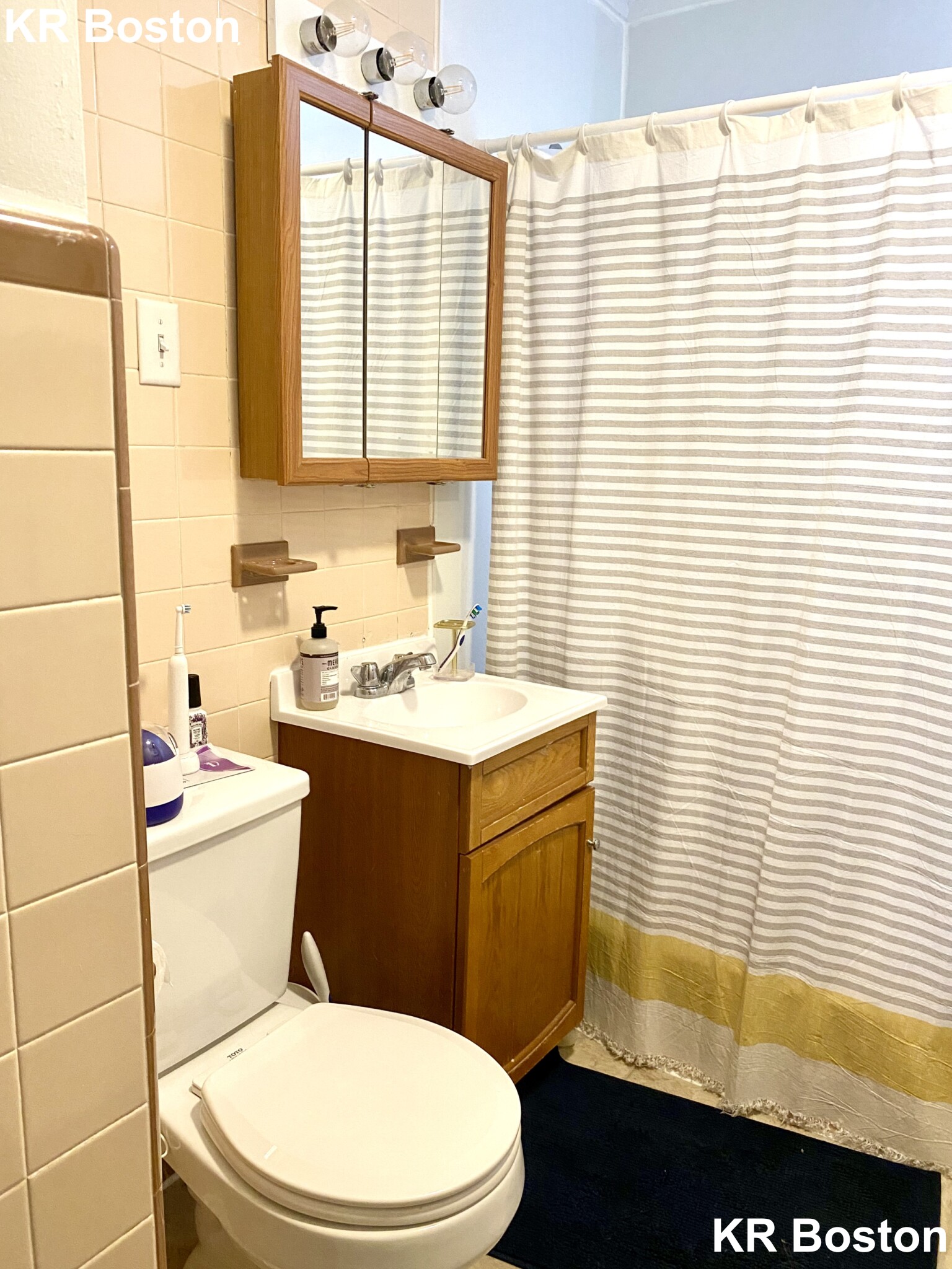 1788 Beacon St, Washington Square