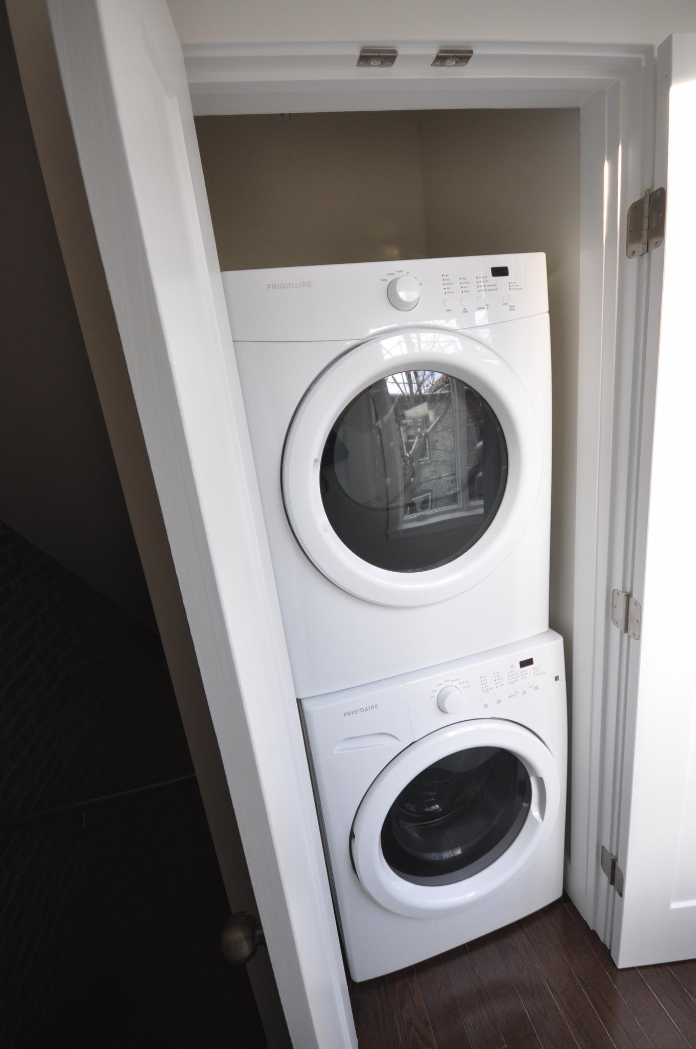 20 Sussex St, Roxbury