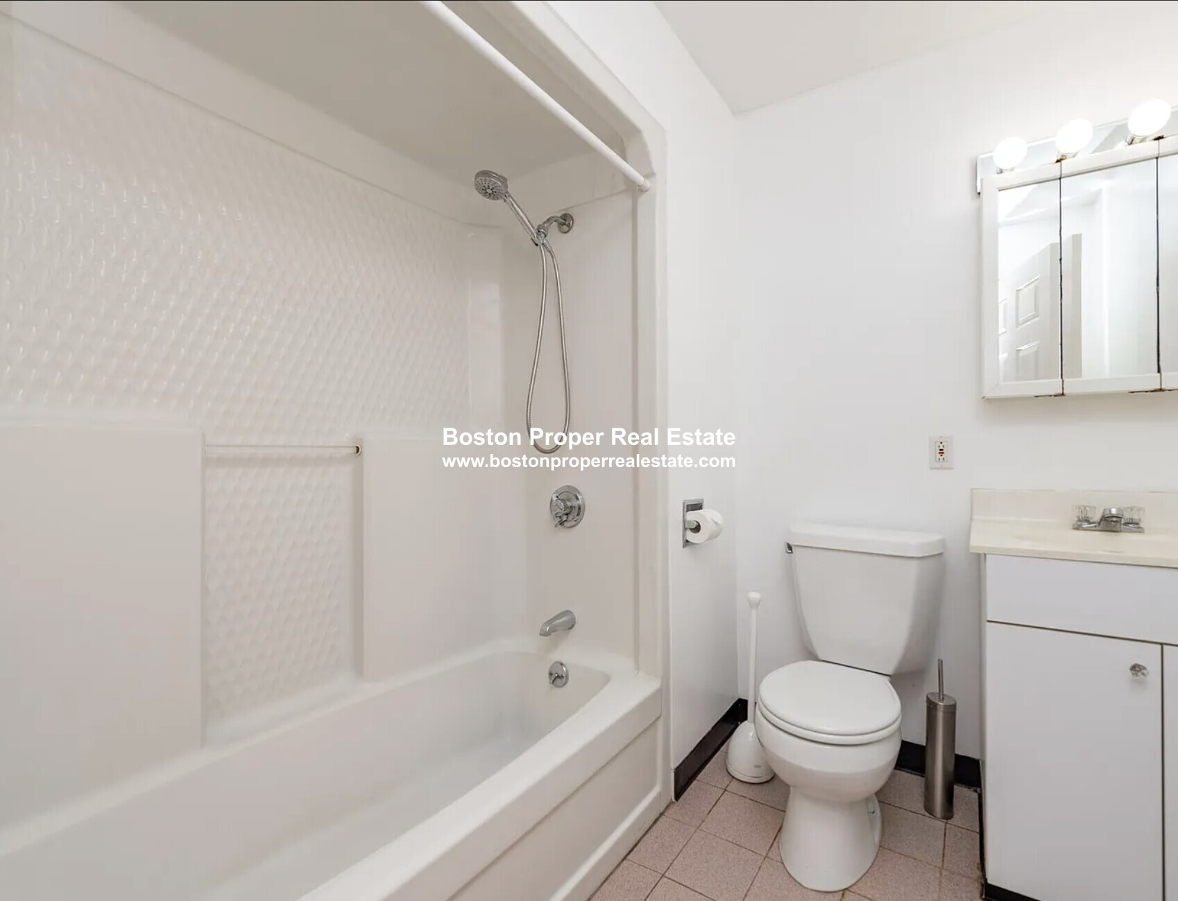 18 Edgerly Rd, Fenway