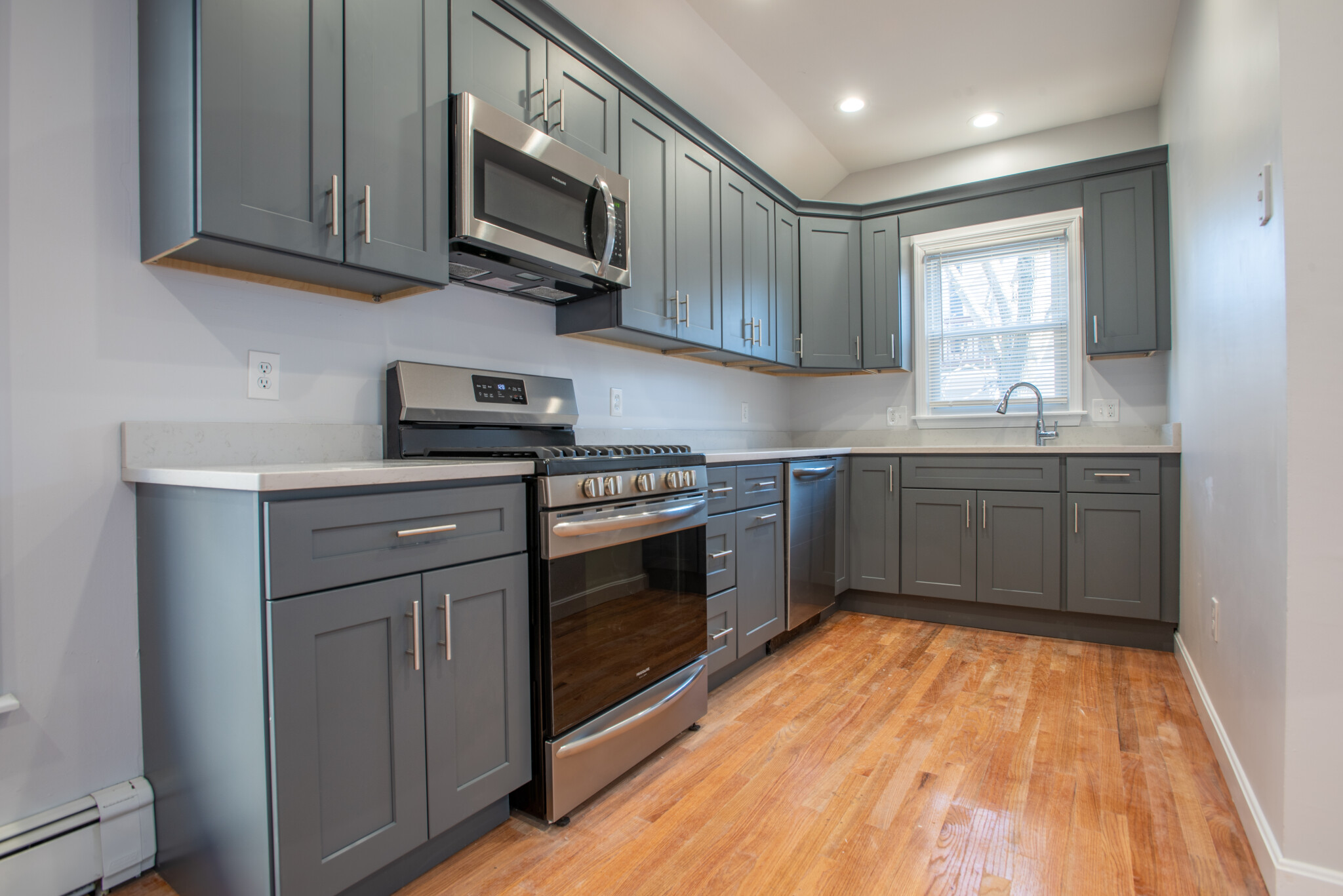 18 Hews, Cambridgeport