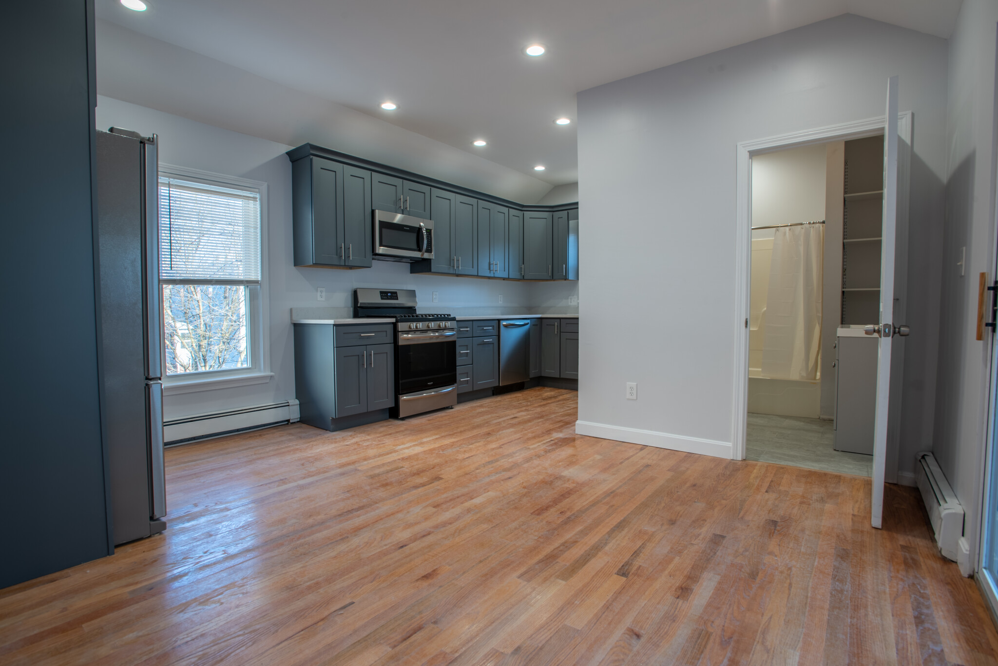 18 Hews, Cambridgeport