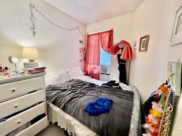 17 Thacher St, North End