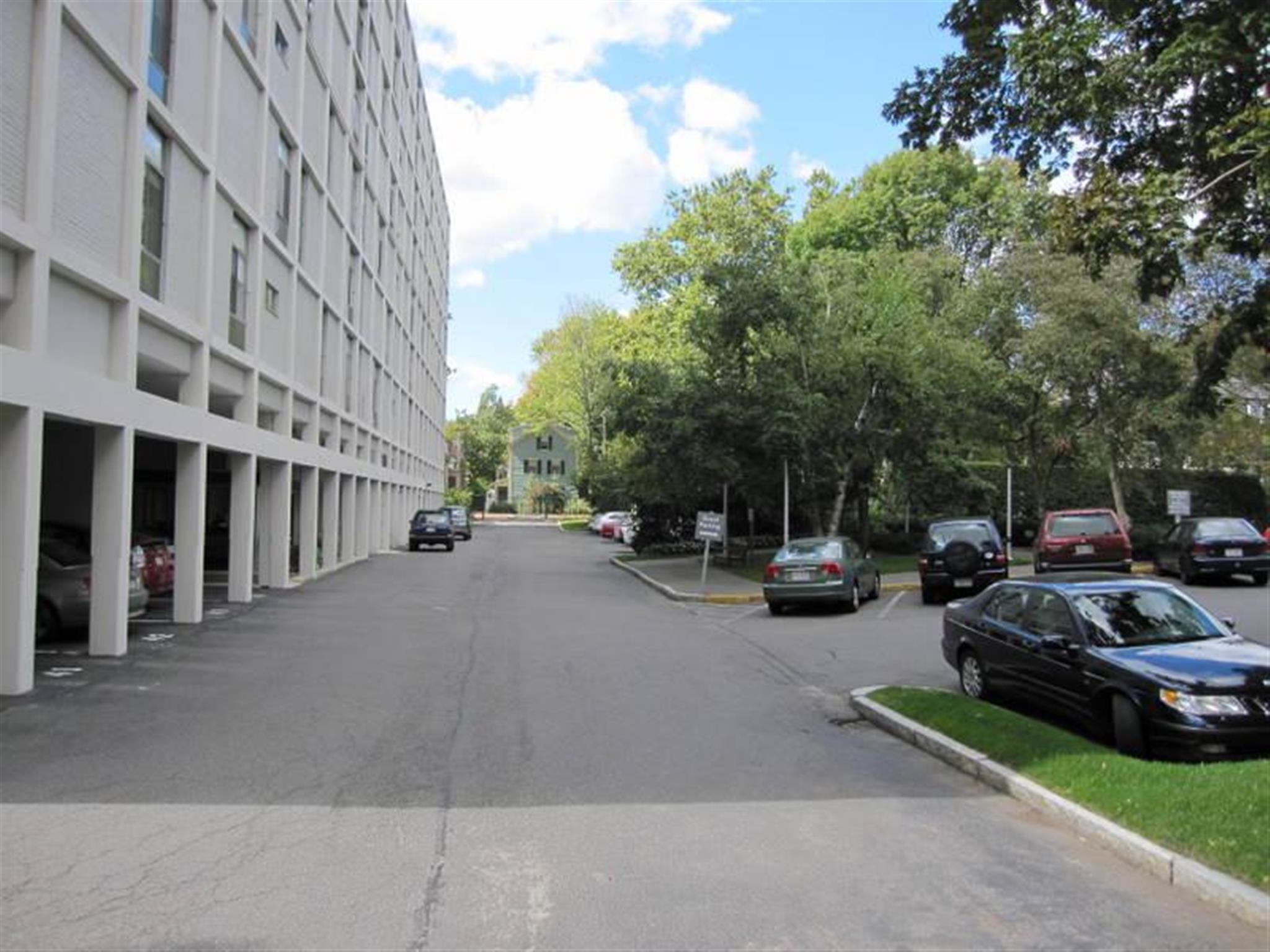 221 Mount Auburn St, Harvard Square