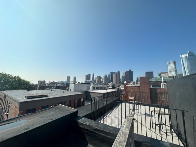 174 Salem St, North End