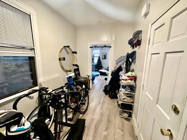 2612 Charter, North End