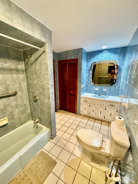 110 Salem St, North End