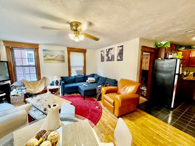 300 North St, North End