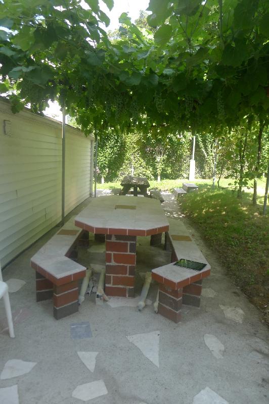 13 Flint St, East Somerville