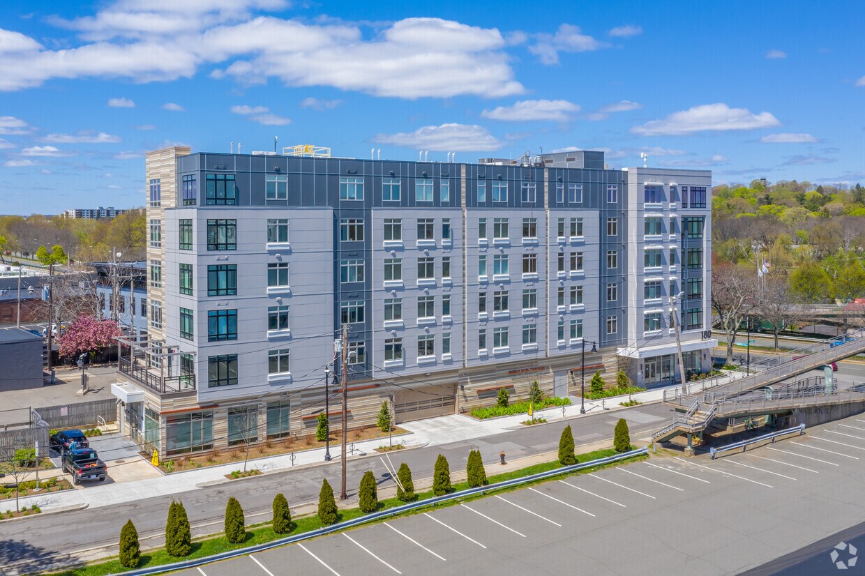 180 Telford St, Lower Allston