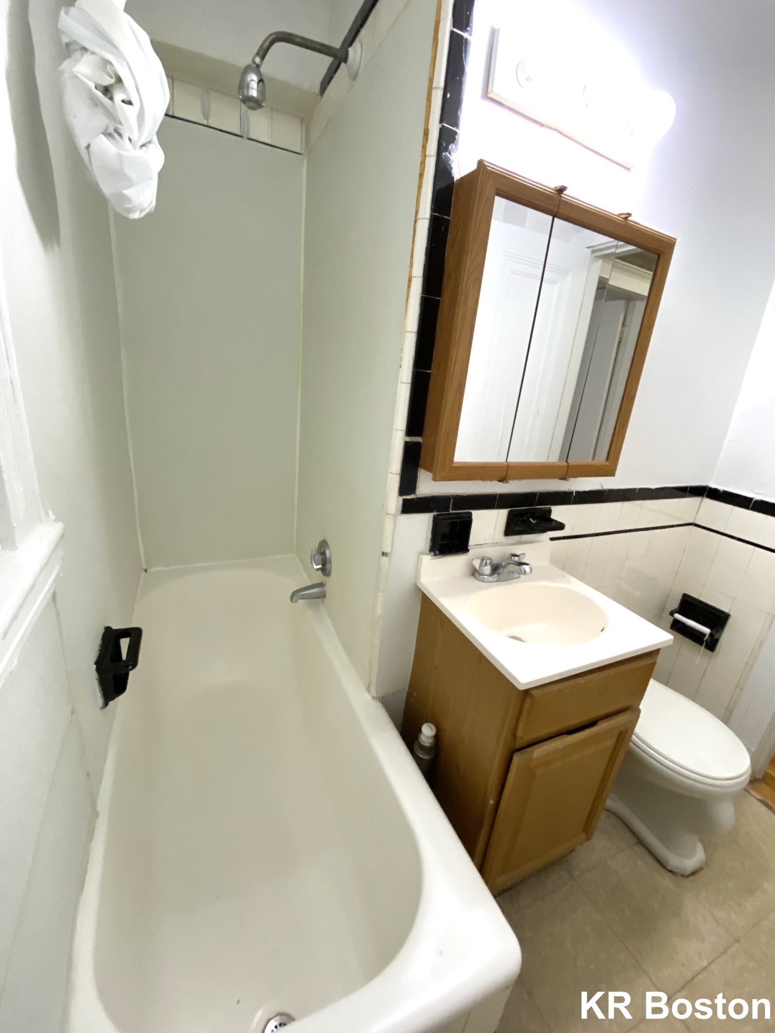 1800 Commonwealth Ave, Brighton