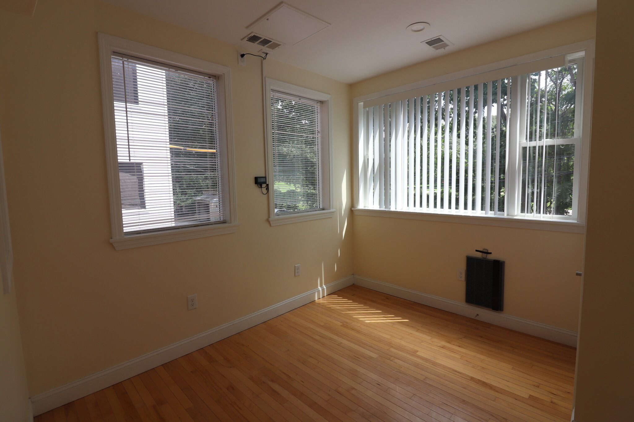 1801 Beacon St, Chestnut Hill