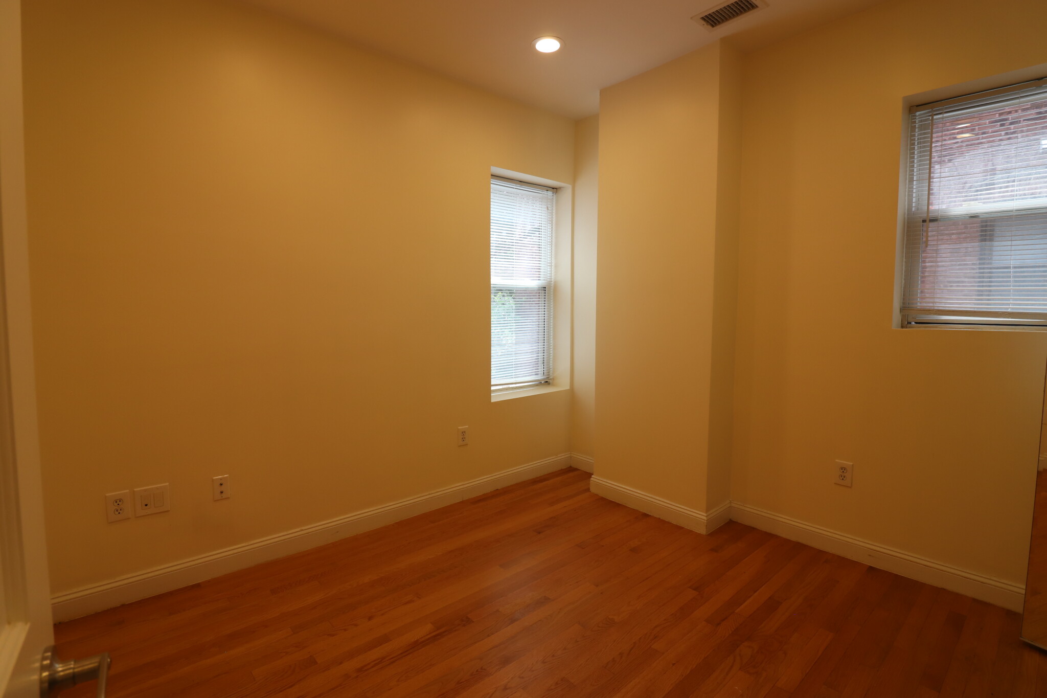 1801 Beacon St, Chestnut Hill