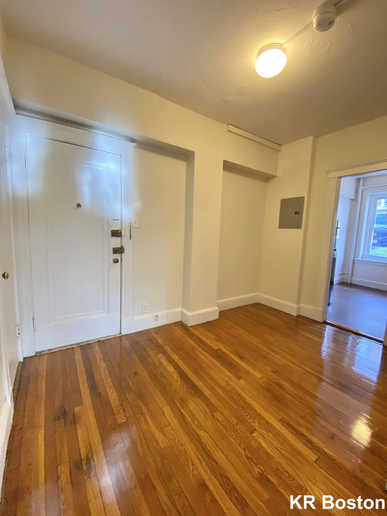 1810 Commonwealth Ave, Brighton