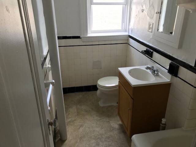 1810 Commonwealth Ave, Brighton