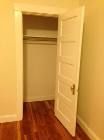 183 Winthrop Rd, Washington Square