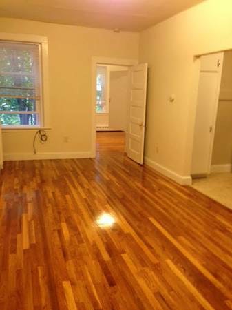 181 Winthrop Rd, Washington Square