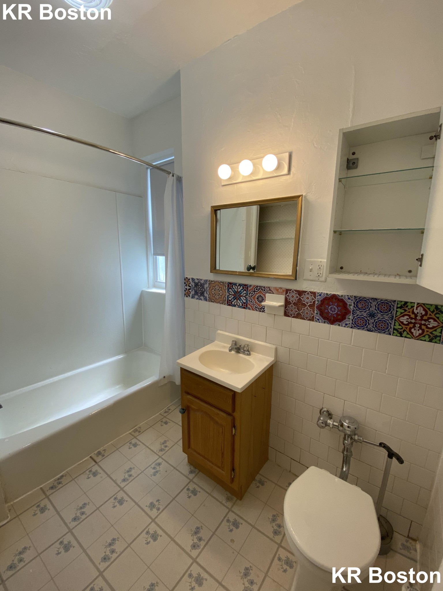 1820 Commonwealth Ave, Brighton