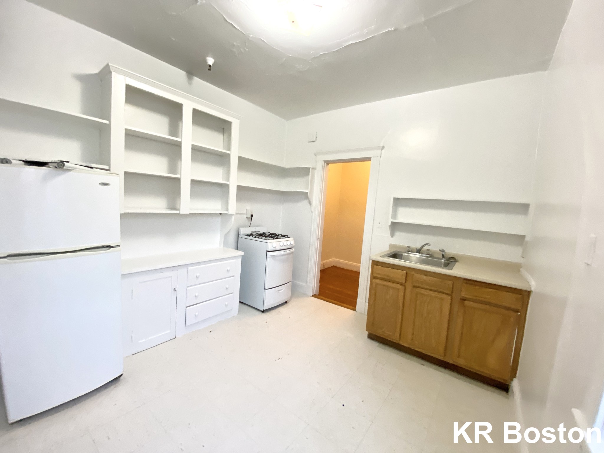 1810 Commonwealth Ave, Brighton