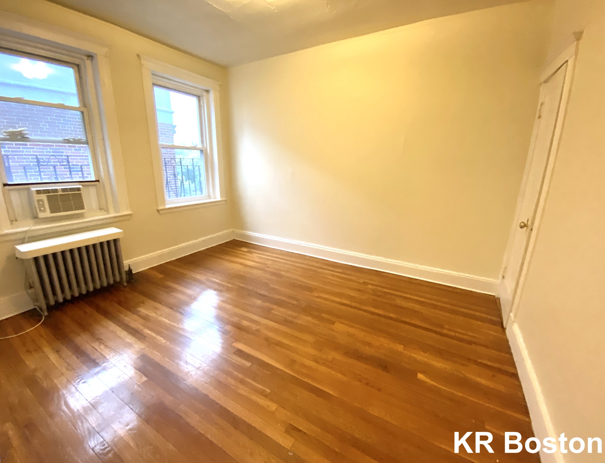 1810 Commonwealth Ave, Brighton