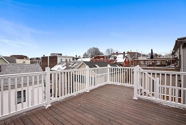 182 7th St, South Boston