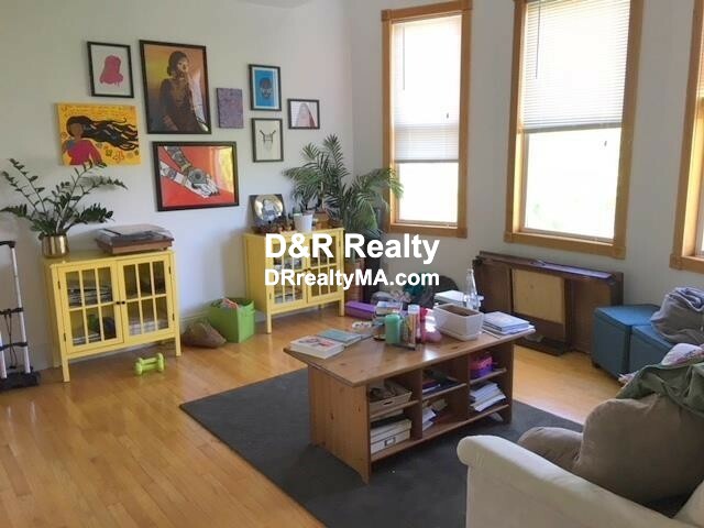 183 Columbia St, Cambridgeport