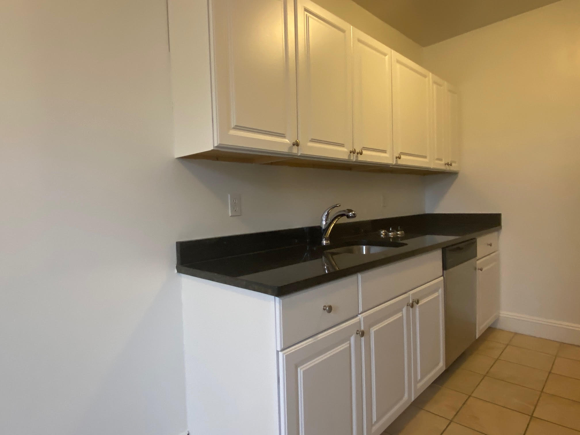 1848 Commonwealth Ave, Brighton