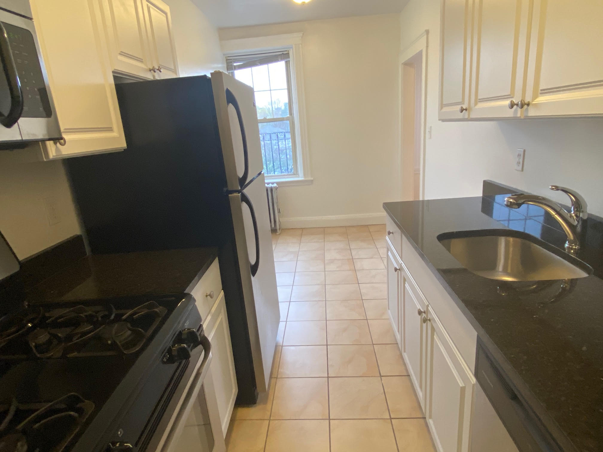 1848 Commonwealth Ave, Brighton