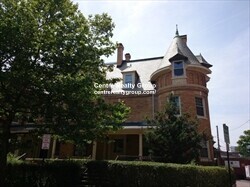 186 Naples Rd, Coolidge Corner