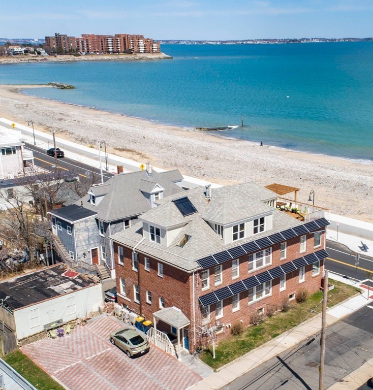 187 Winthrop Shore Dr, Winthrop