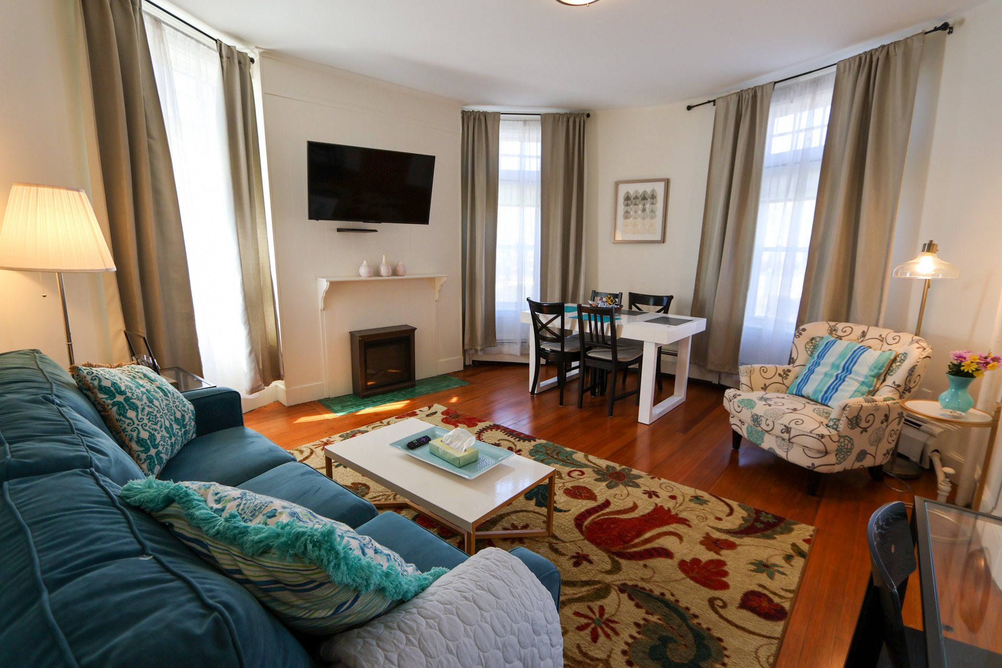 1871 Beacon St, Chestnut Hill