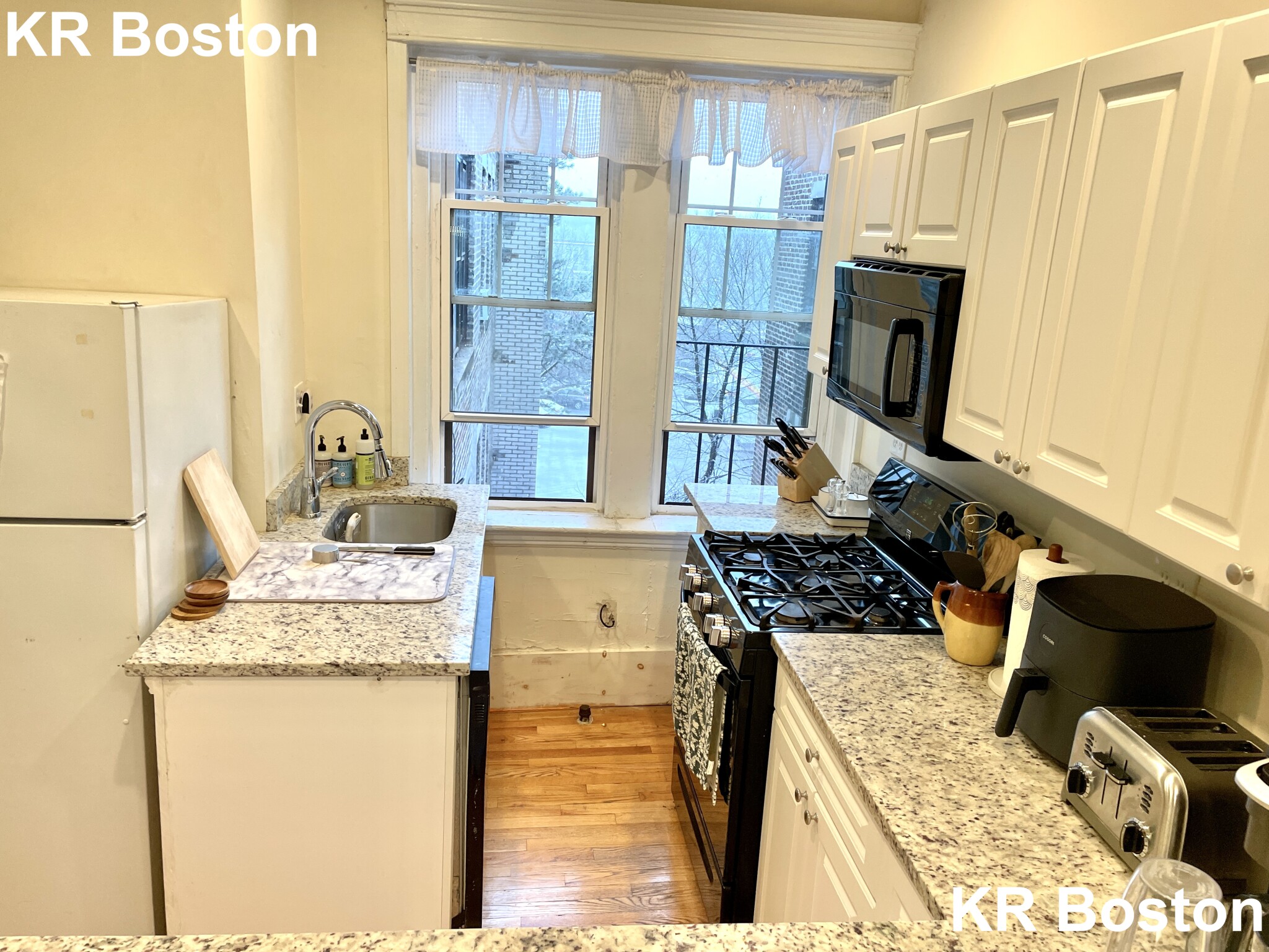 1872 Commonwealth Ave, Allston