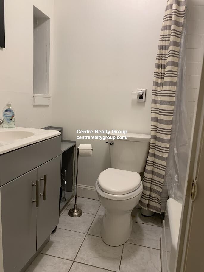 1880 Commonwealth Ave, Brighton