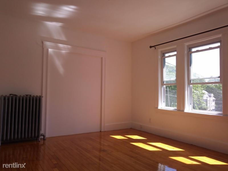 1102 Boylston St, Fenway