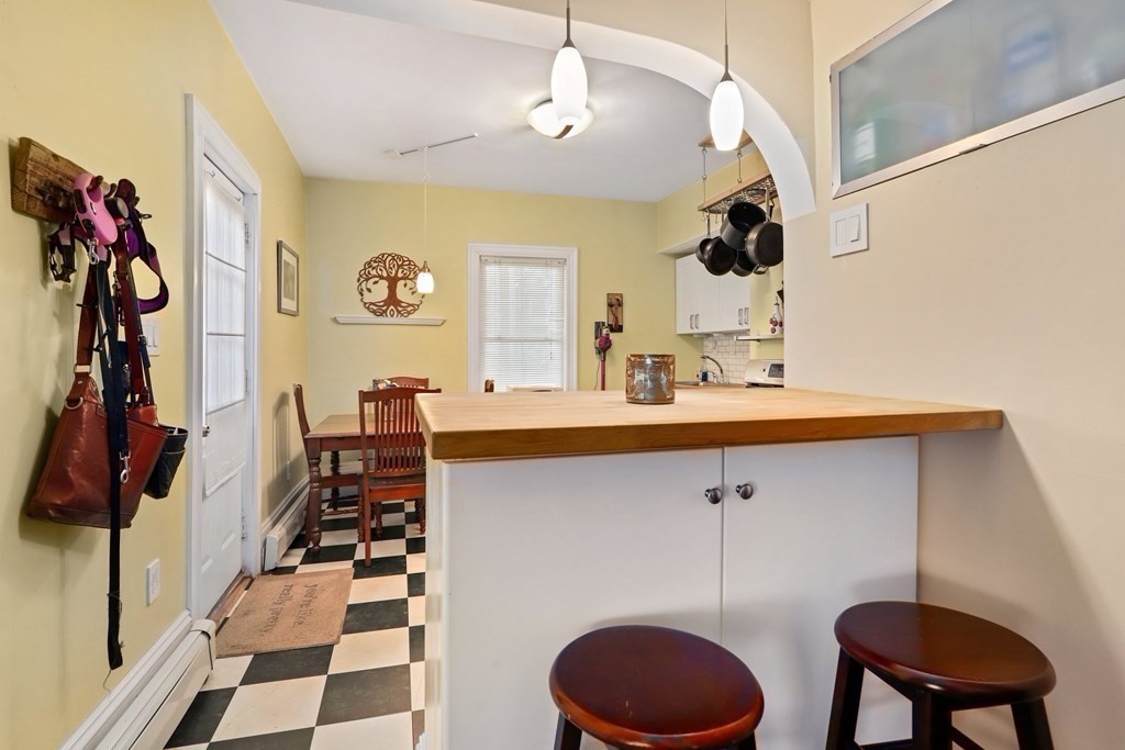 19 Fairmont Ave, Central Square