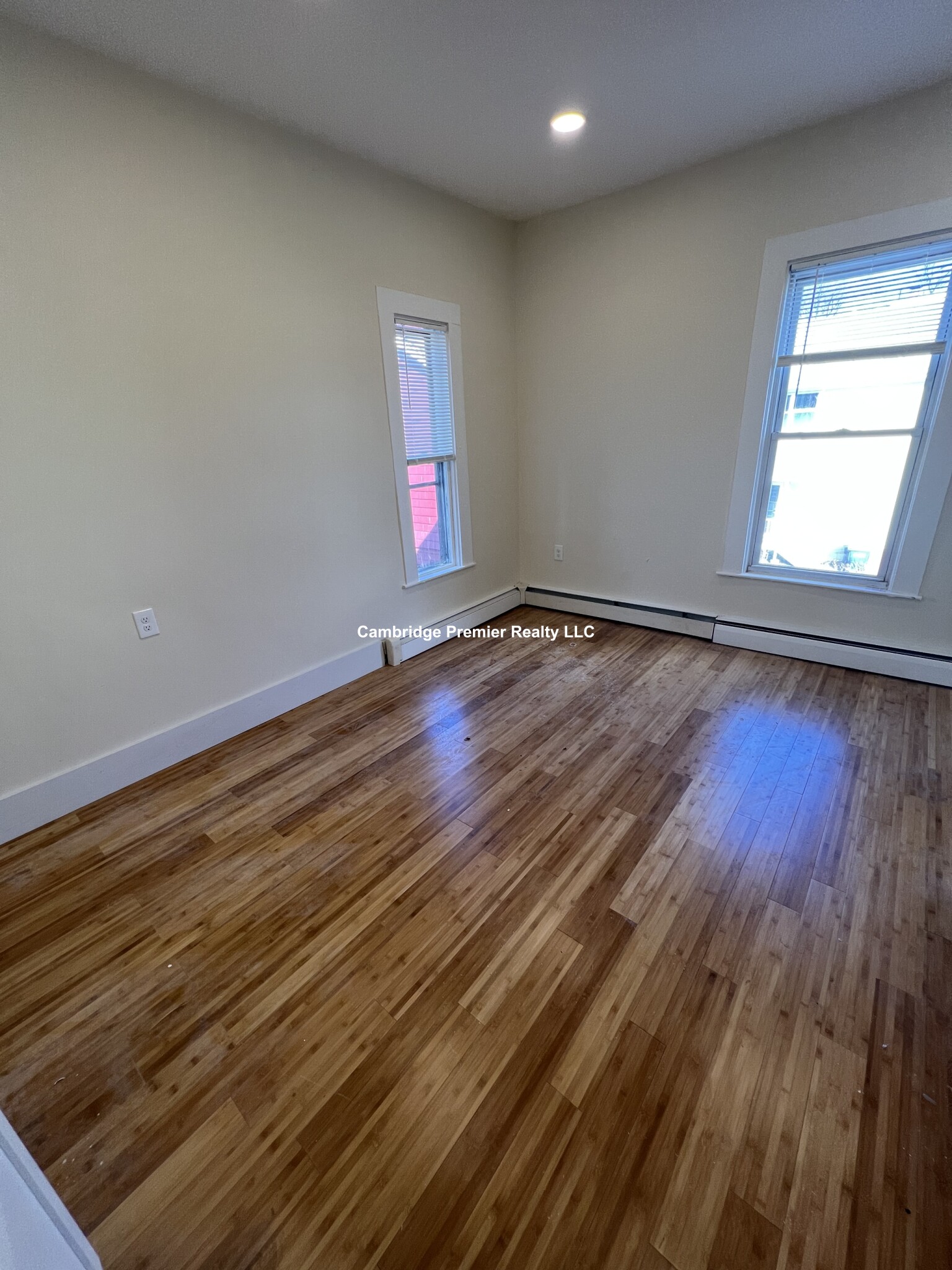 19 Cameron Ave, Teele Square