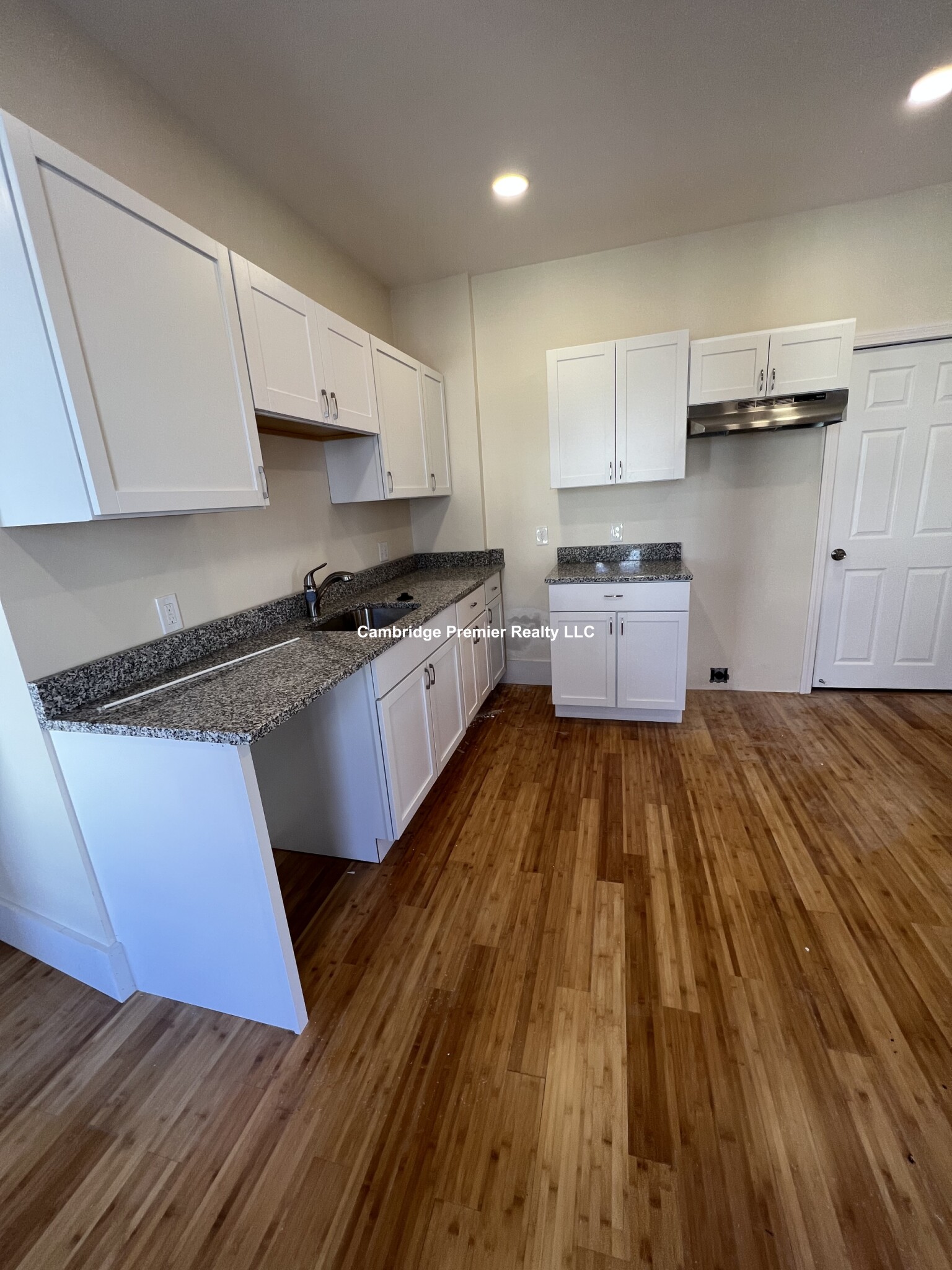 19 Cameron Ave, Teele Square