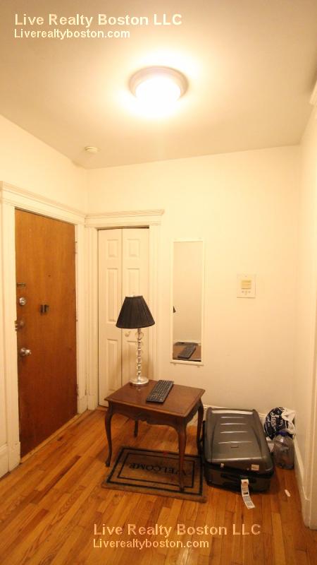 109 Strathmore Rd, Brighton