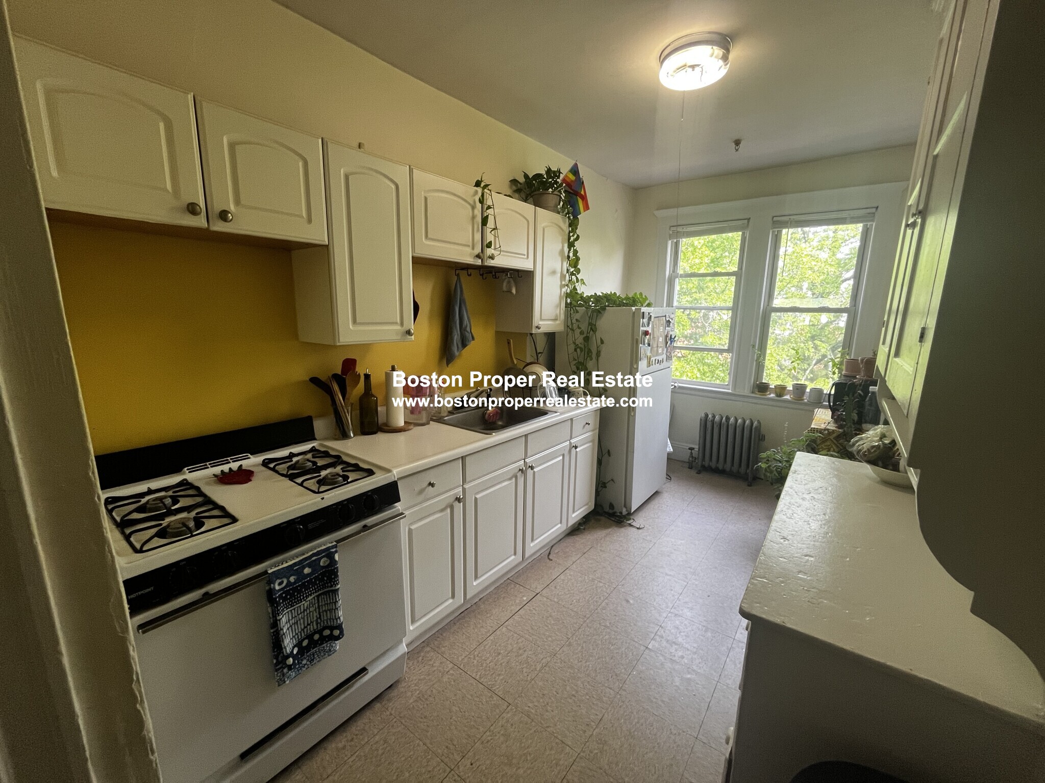 19 Melvin Ave, Brighton