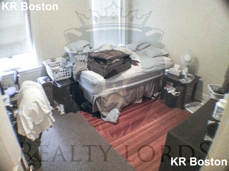 19 Mount Hood Rd, Brighton