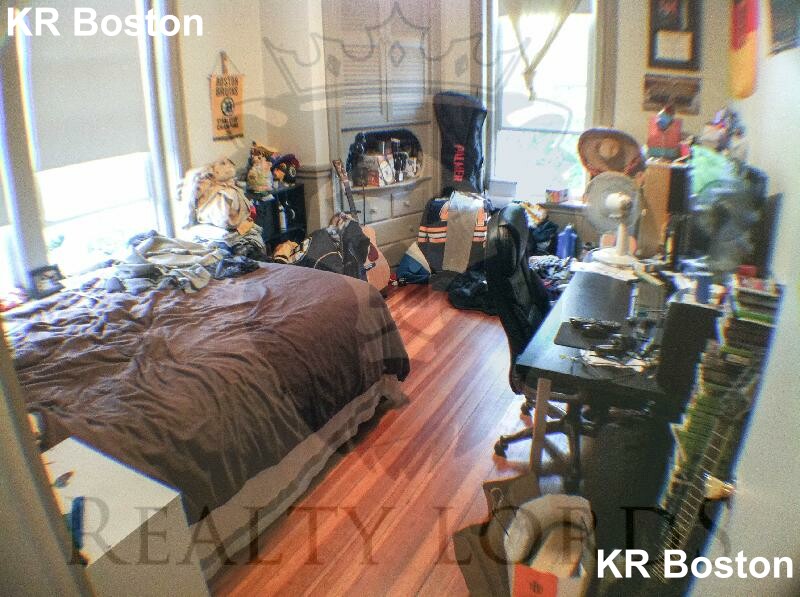 19 Mount Hood Rd, Brighton