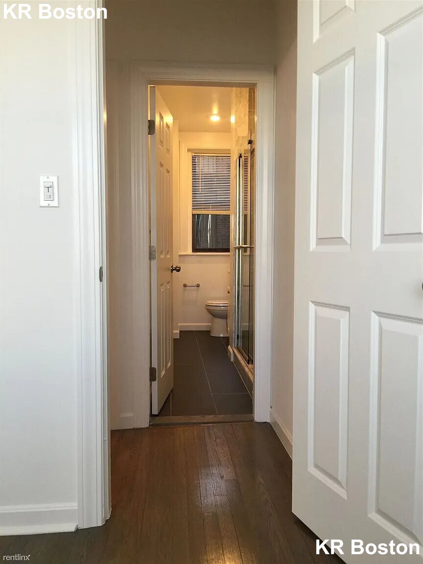 19 Peterborough St,, Fenway